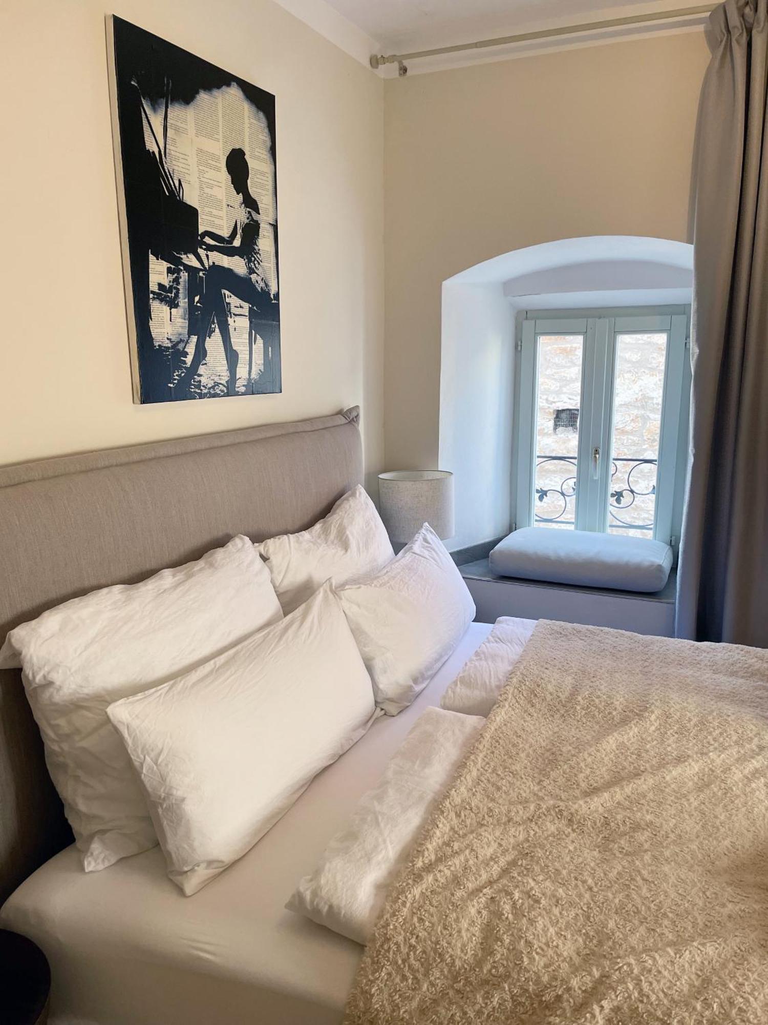 Fredys Apartments Stari Grad  Buitenkant foto