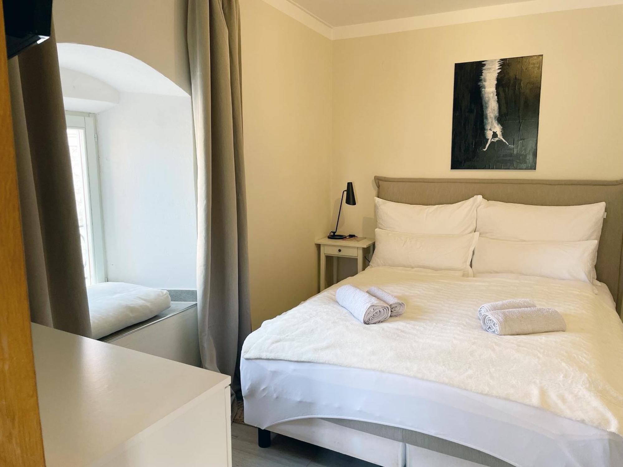 Fredys Apartments Stari Grad  Buitenkant foto
